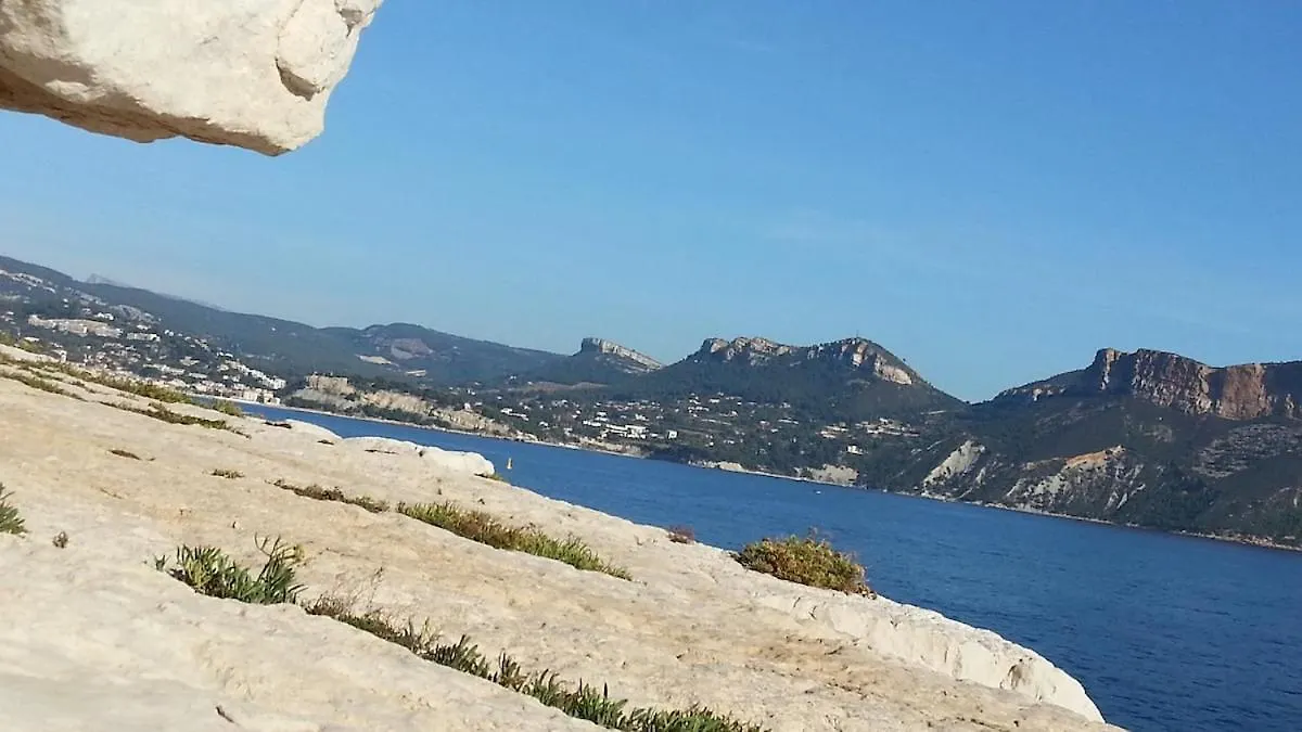 Petit Cocon - Parking - Climatisation - Wifi Apartment Cassis